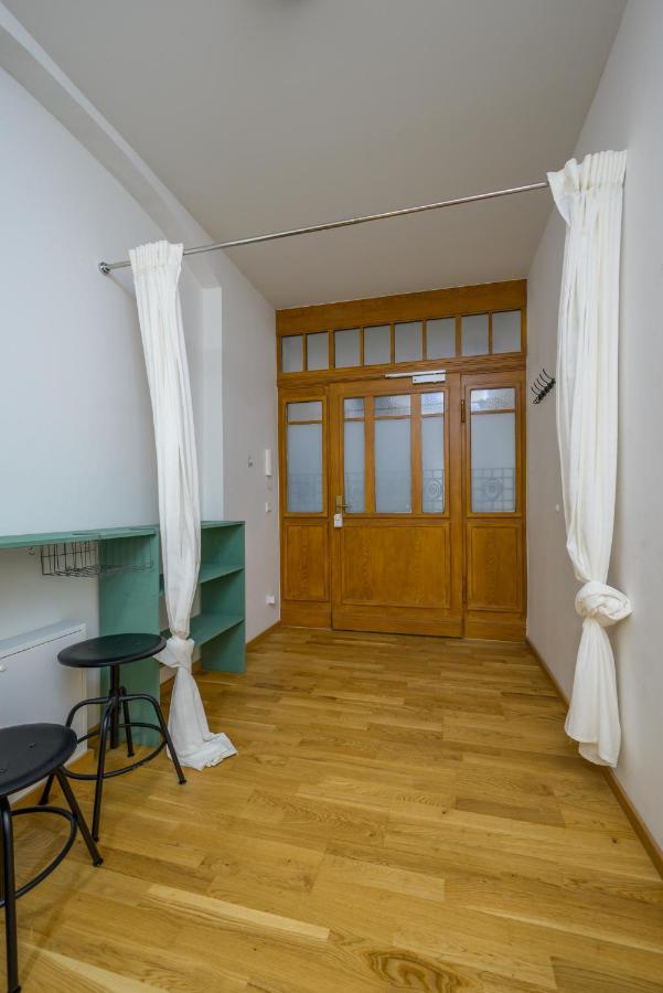 Arbio I Retro Apart Near Leipzig Hauptbahnhof Zewnętrze zdjęcie
